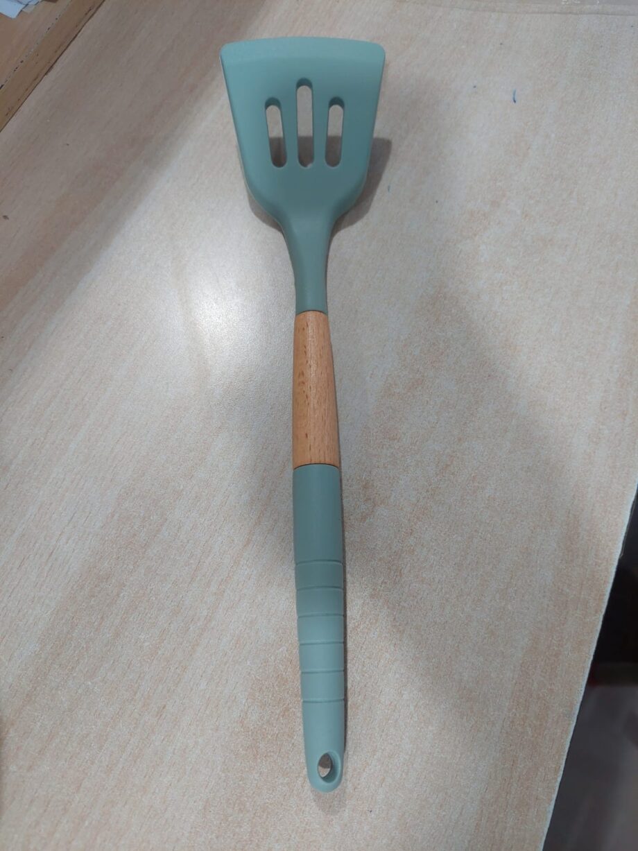 Silicone Serving Skimmer Spatula With Wooden Handle for cooking