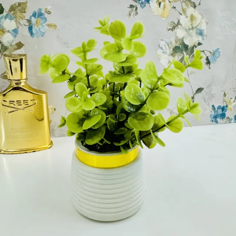 Artificial eucalyptus planter Tree Decoration Piece / Elevate your home’s elegance with stunning artificial flowers. - Image 4