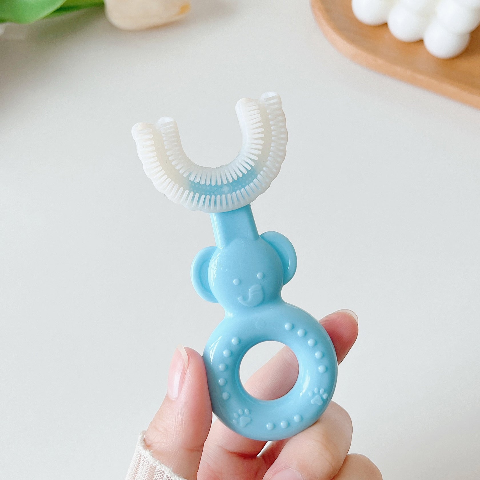 1 PC - 360 Degree U-Shaped Baby Tooth brush Children Child Tooth brush Teeth Brush Silicone Kids Teeth Oral Care Cleaning (random color) - Image 3