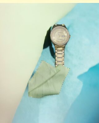 Guanqin Analog Quartz Watch