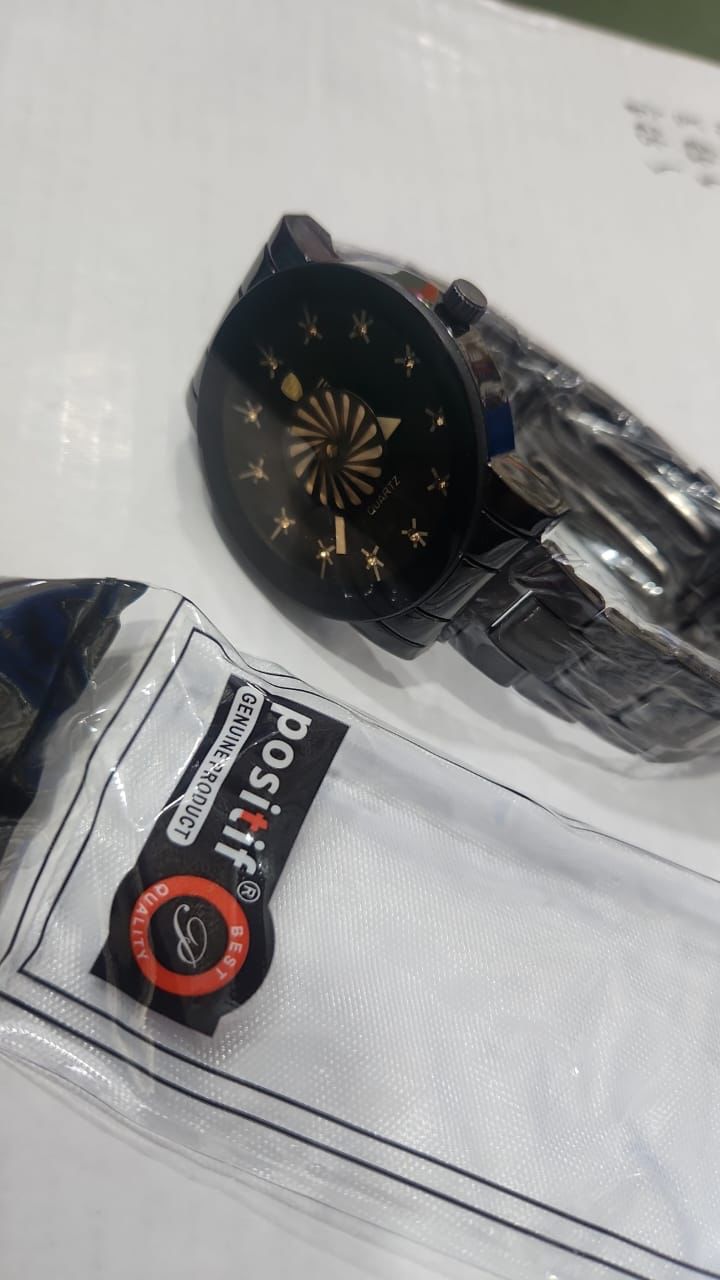 Positif Quartz Analog Watch