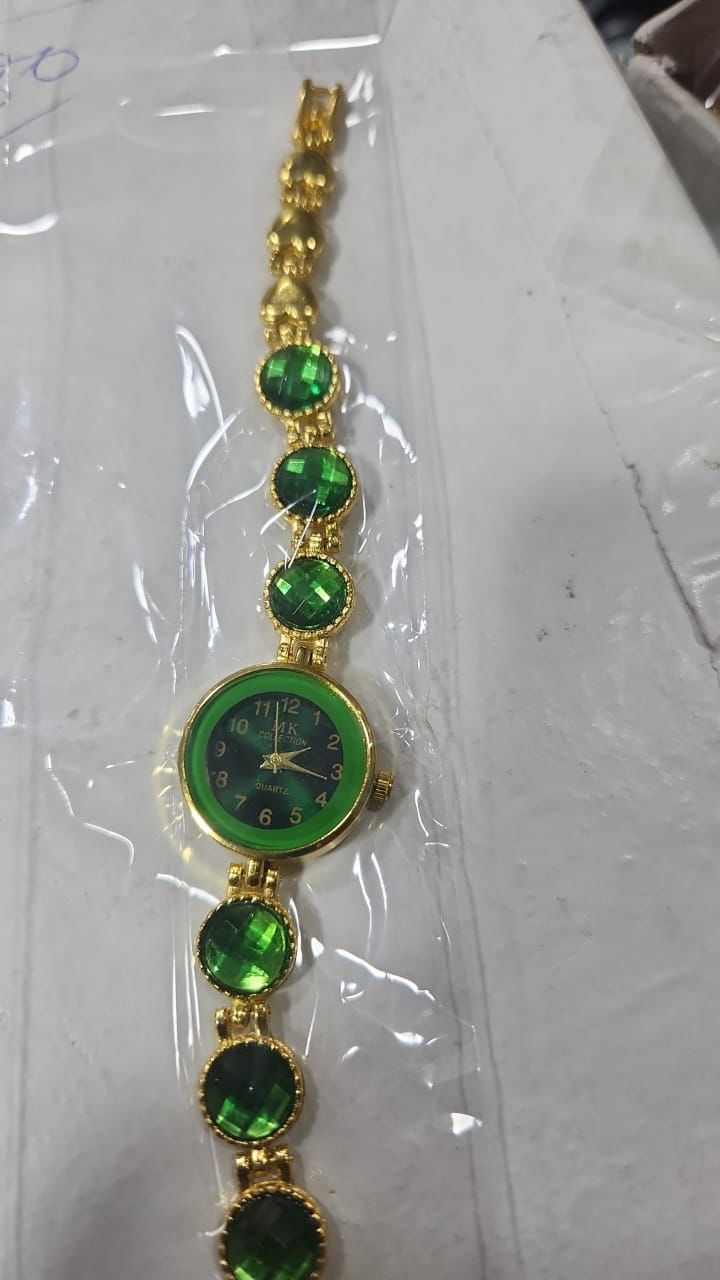 Women Watch Tassel Bracelet Ladies Quartz Watches Luxury Casual wear for Female (random color) - Image 5