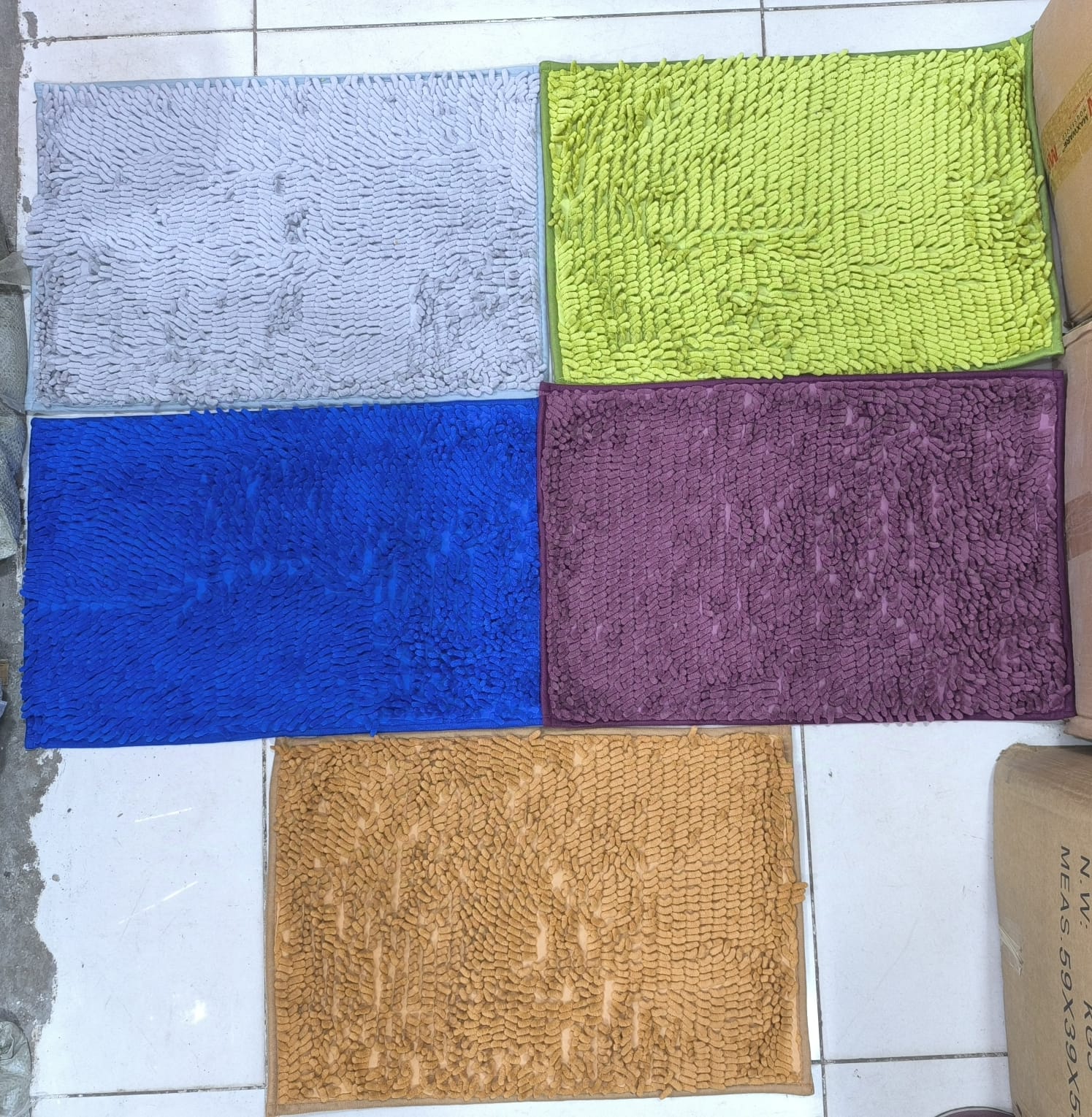 Nonslip water absorbent MicroFiber door away mats 40x60cm (random color) - Image 2